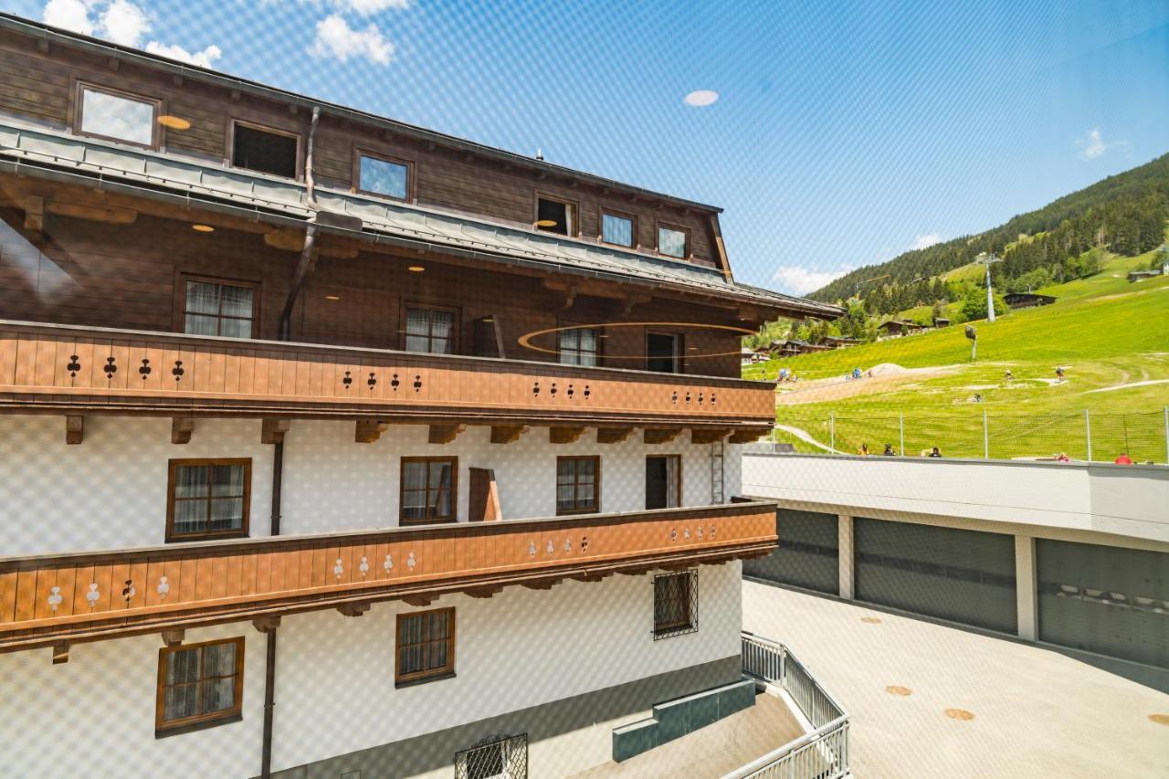 Appartements Bernhofer ザールバッハ・ヒンターグレム エクステリア 写真